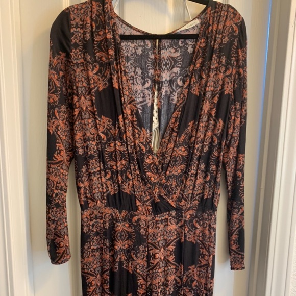 Wide Leg Jumpsuit - Picture 3 of 5